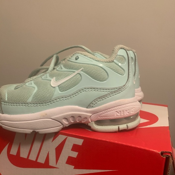 Nike Air Max - Picture 3 of 4